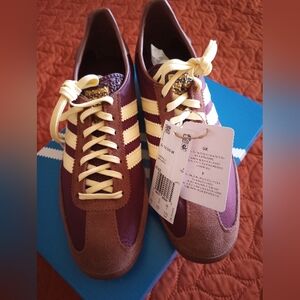 Adidas SL OG 72, WOMEN'S 6.5, Maroon, pre loved brown and almost yellow
